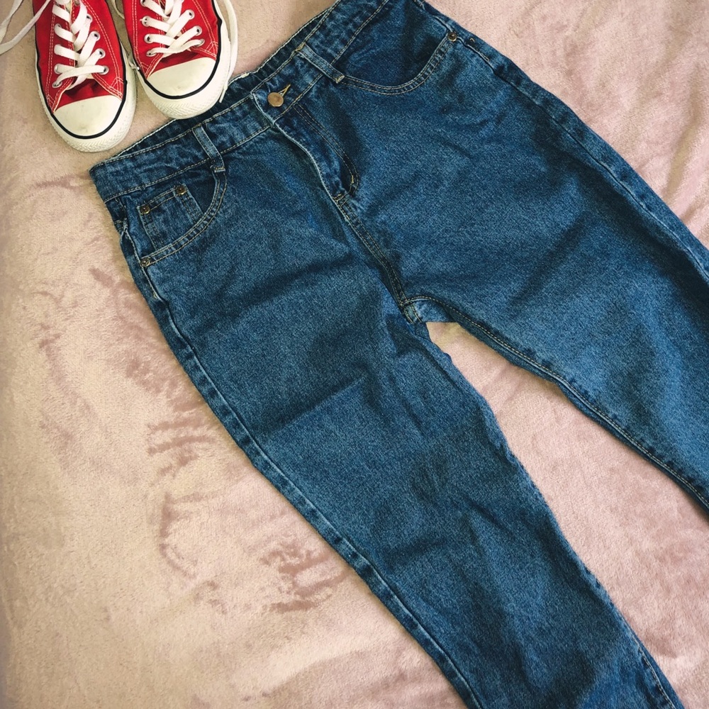 Hard Denim Cropped Mom Jeans